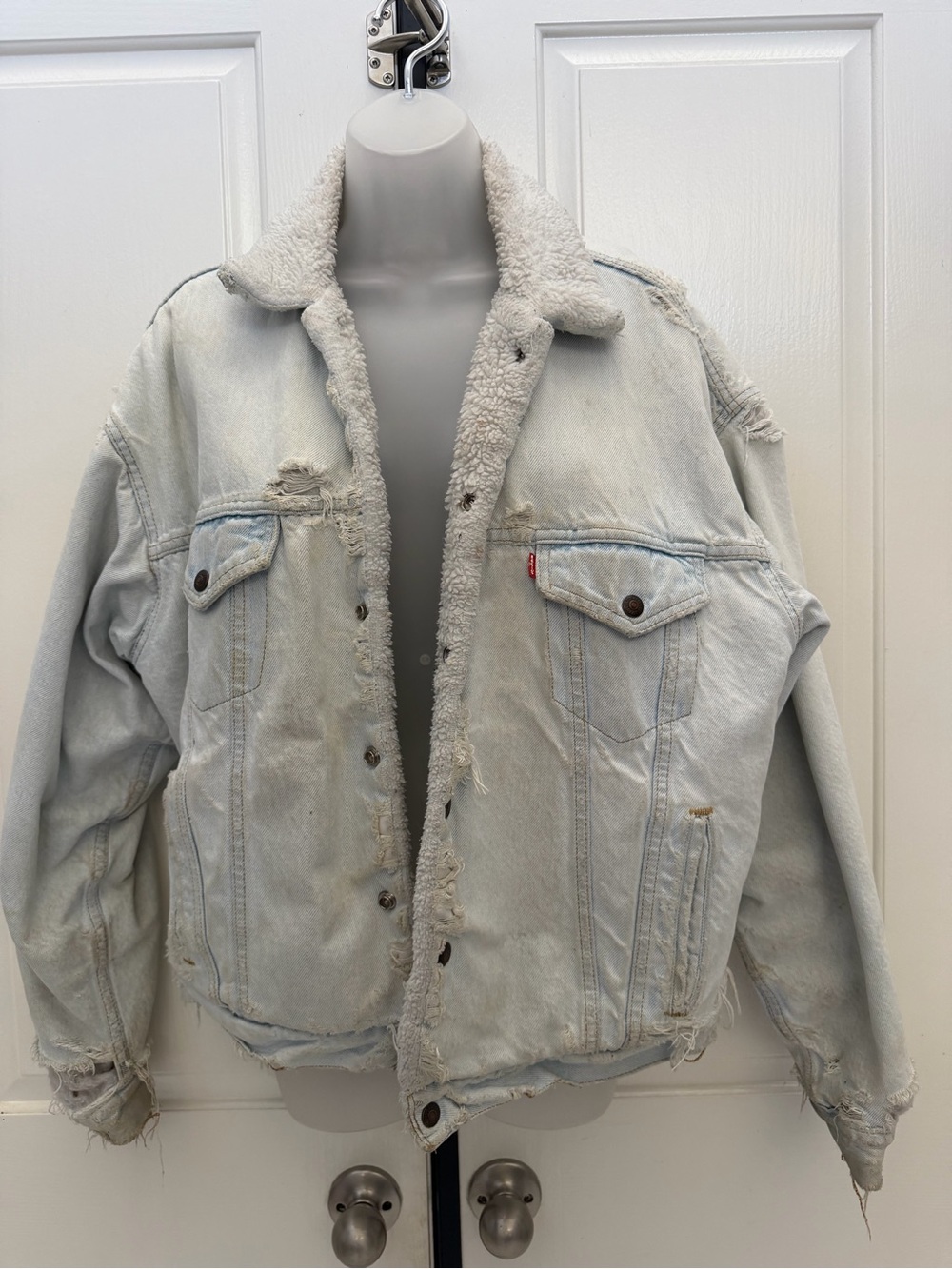Levi's Vintage SF Wash Sherpa-Lined Distressed Denim Jacket Sz Men’s